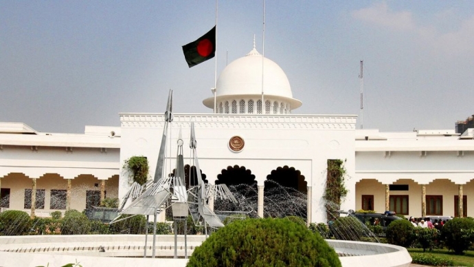 রাষ্ট্রপতি নির্বাচনের আইনি বিধি-বিধান, ইতিহাস ও বিতর্ক