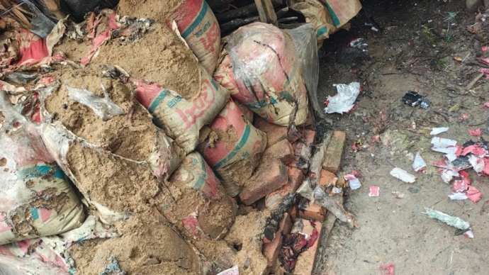 বরিশালে বিস্ফোরণে একই পরিবারের ৩ জন দগ্ধ